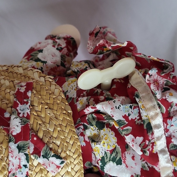 Musical Motion Doll Vintage 1990's ragdoll plays music moves head - Picture 8 of 15